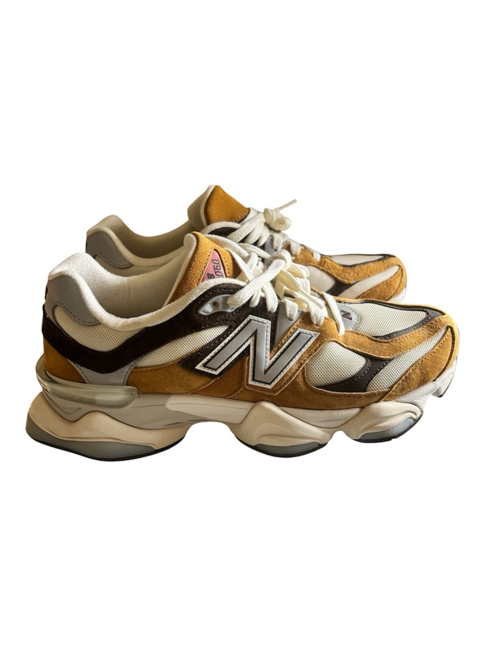 NWOT New Balance 9060 Workwear Sneakers Men’s 10.5 Hailey Bieber